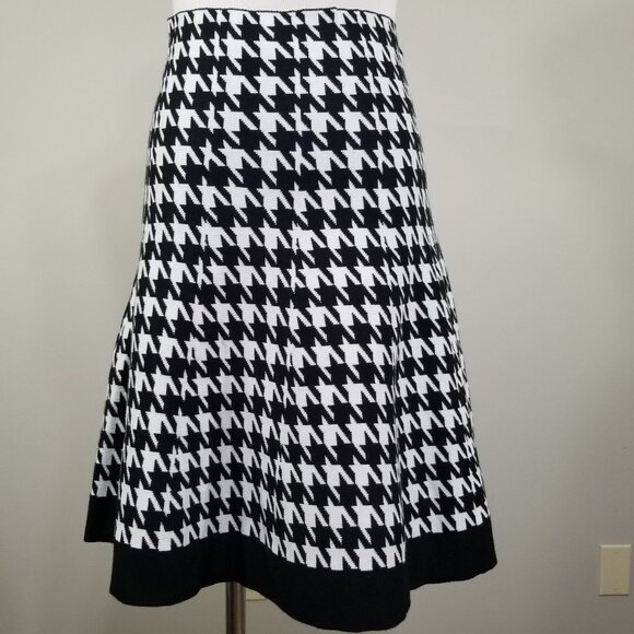 Nwt Classic Concepts Black White Circle Skirt Sz PM Womens Stretch Knit Pull-On - Picture 1 of 8